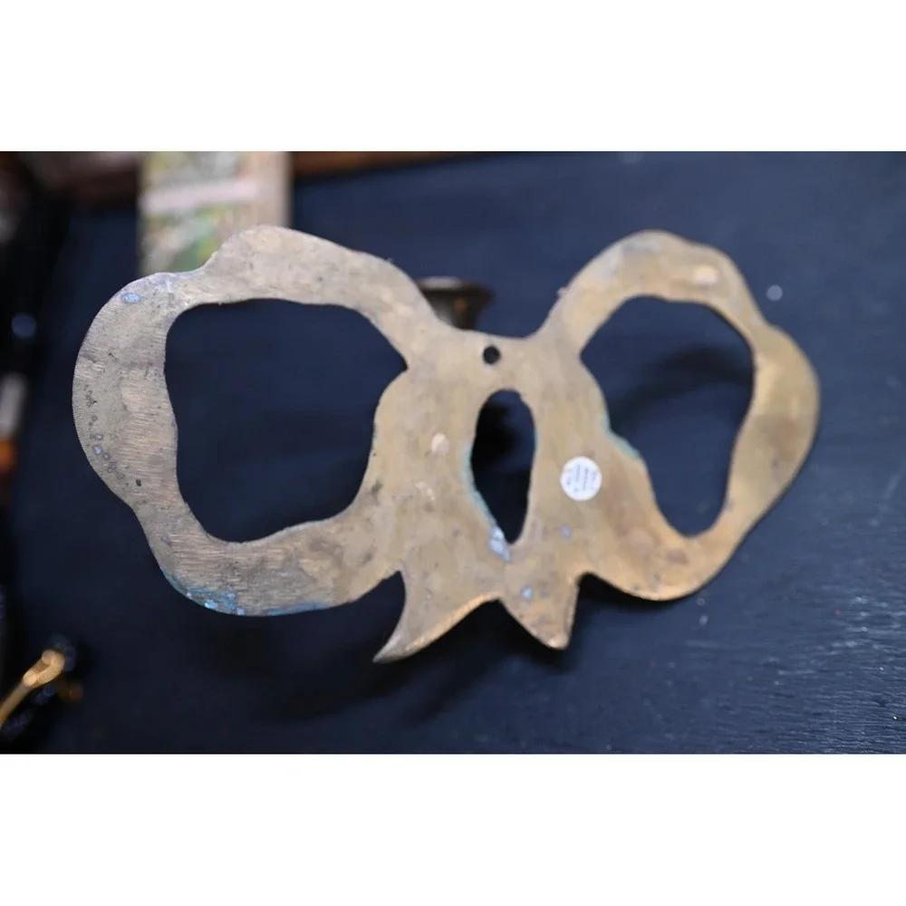 N/A vintage bow